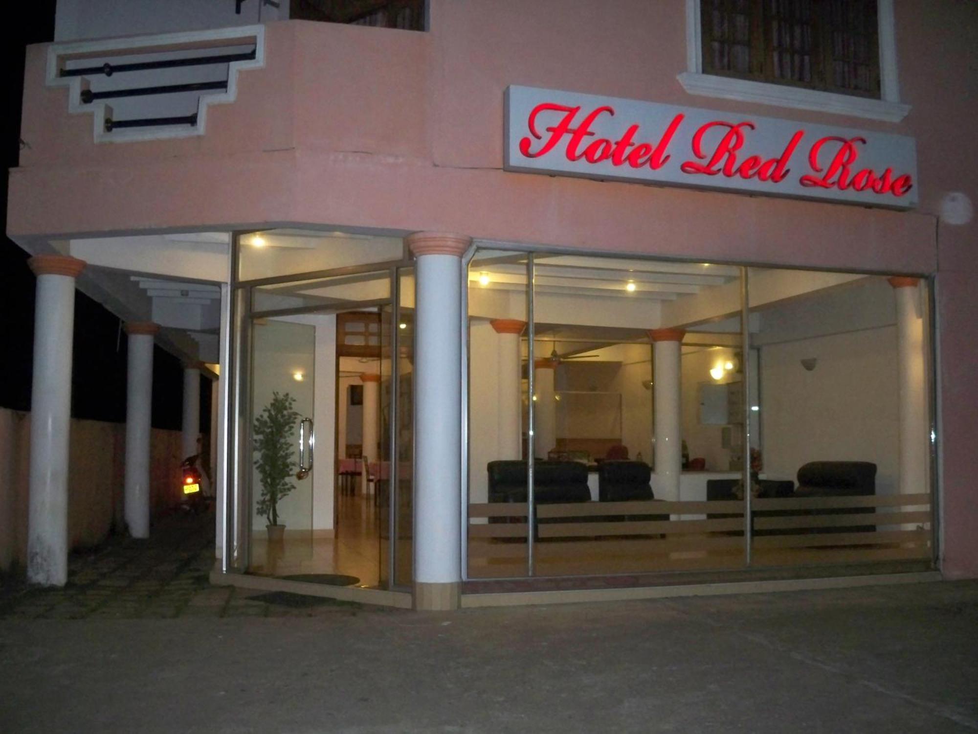 Hotel Red Rose Negombo Esterno foto